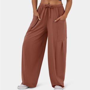 Halara Wide Leg Pant Size Medium